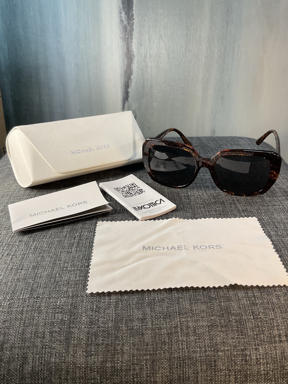 Michael Kors Manhasset MK2140 Sunglasses Tortoise MK Logo Print - Picture 2 of 9